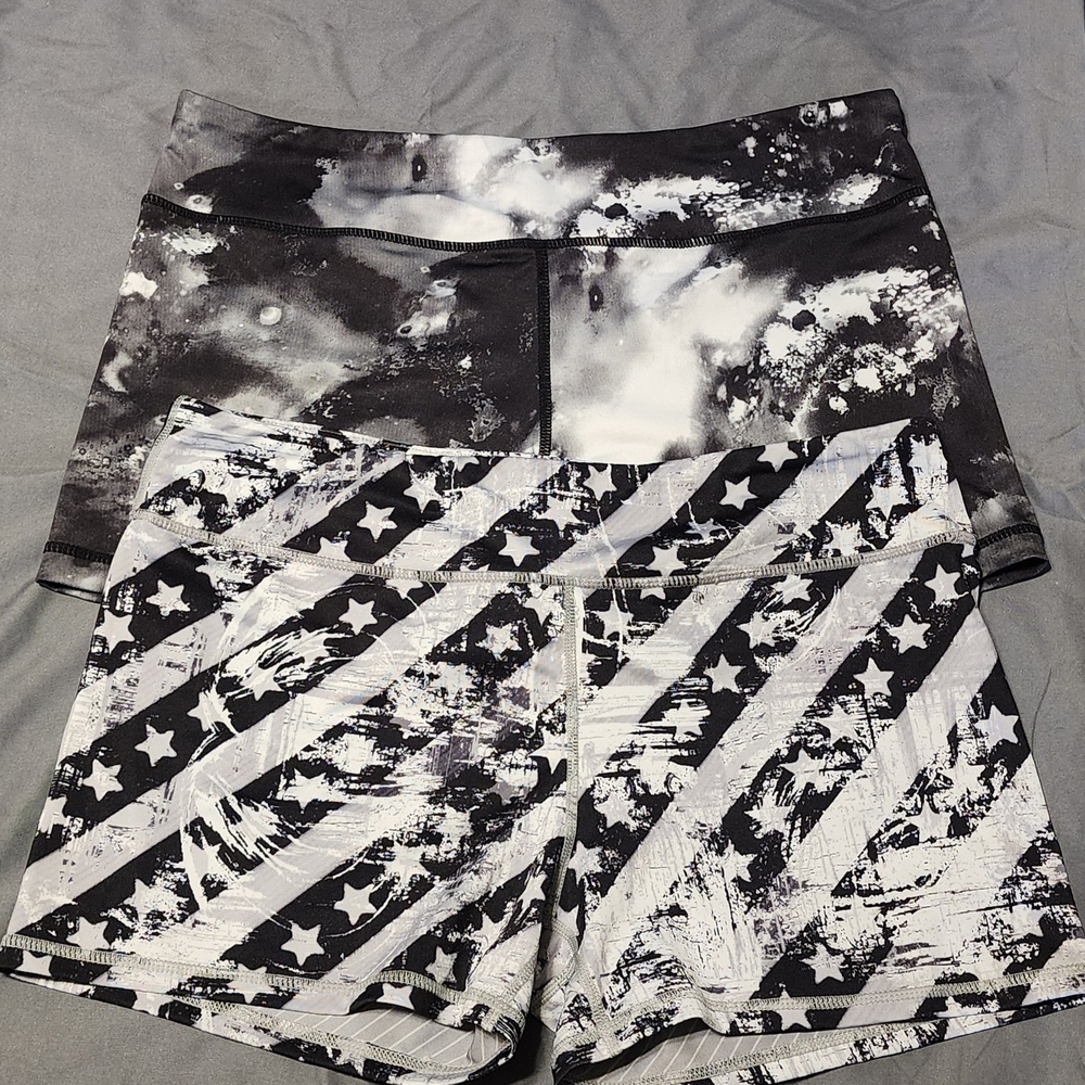Women's Athletic Shorts - Black and Gray Patterned
